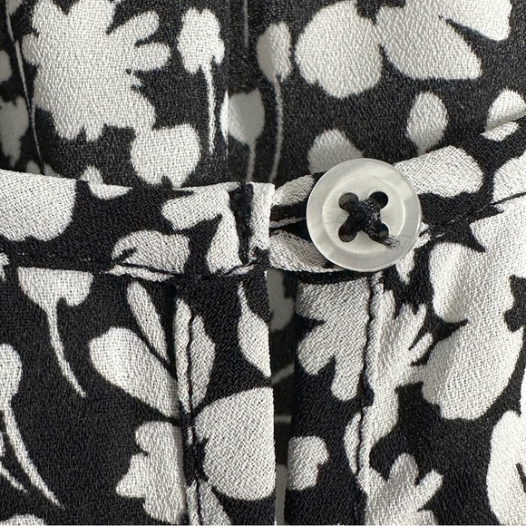 Talbots popover top, size small, flowy, black and white, lightweight, spring - Picture 8 of 8